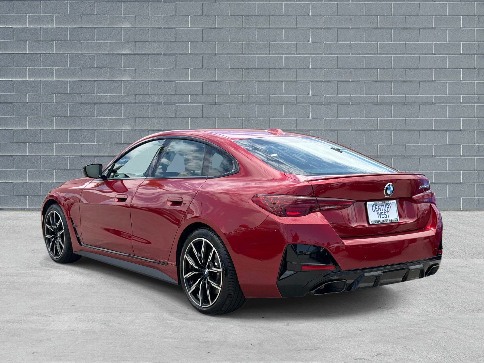 Used 2025 BMW M440i RWD image 3