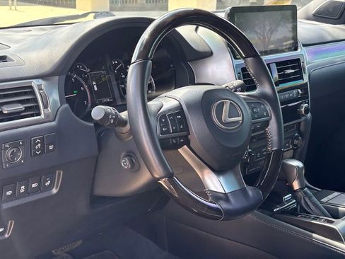 Used 2023 Lexus GX 460 Premium w/ Premium Plus Package image 6
