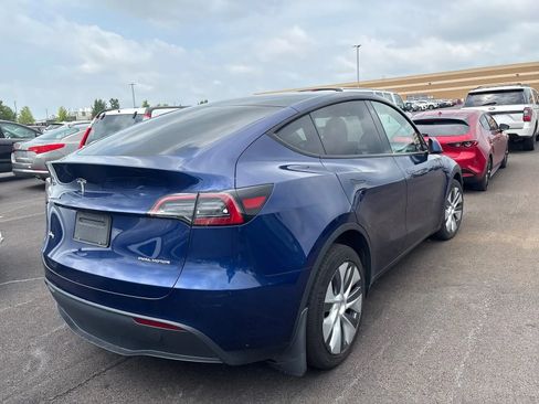 Used 2023 Tesla Model Y Long Range AWD/4WD image 2