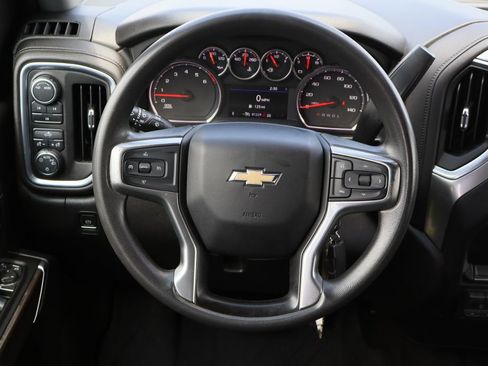 Used 2022 Chevrolet Silverado 2500 LT AWD/4WD image 14