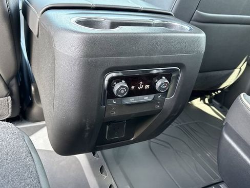 New 2026 Chevrolet Suburban Premier image 16