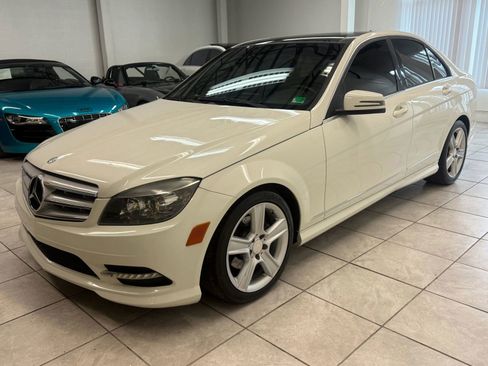 Used 2011 Mercedes-Benz C 300 4MATIC Sedan w/ Multimedia Pkg image 3