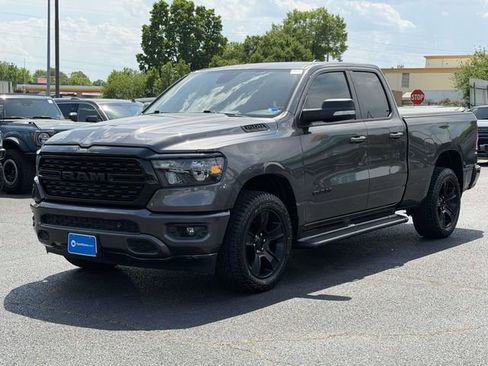 Used 2022 RAM 1500 Big Horn w/ Night Edition AWD/4WD image 4
