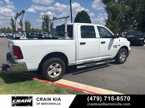 Used 2022 RAM 1500 Tradesman w/ Chrome Appearance Group AWD/4WD image 3