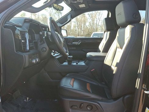 Certified 2024 GMC Sierra 1500 AT4 w/ Technology Package image 16