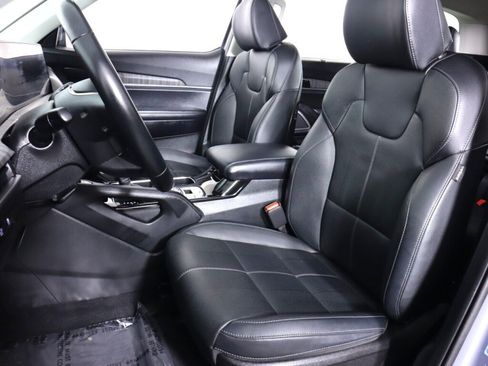 Used 2024 Kia Telluride EX w/ EX Captain's Chair Package FWD image 31