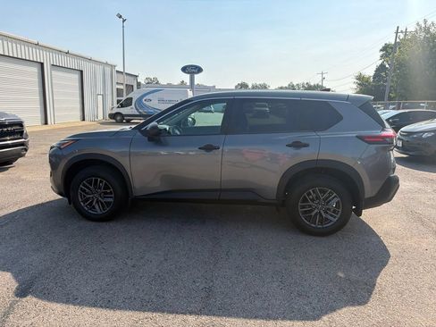 Used 2023 Nissan Rogue S FWD image 4