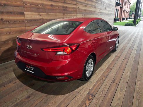 Used 2019 Hyundai Elantra SE FWD image 7