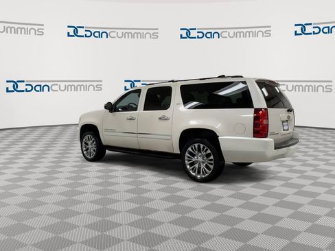 Used 2011 Chevrolet Suburban LTZ AWD/4WD image 6