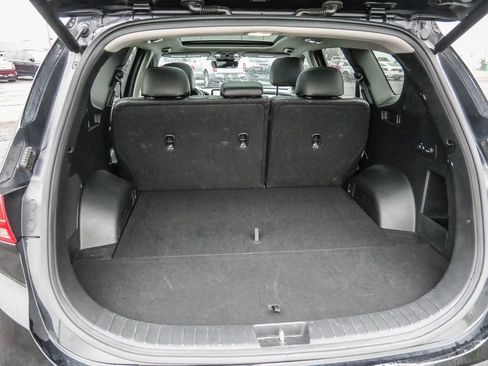 Used 2023 Hyundai Santa Fe SEL w/ Premium Package FWD image 12