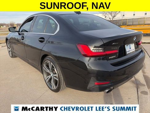 Used 2021 BMW 330i xDrive Sedan w/ Convenience Package image 11