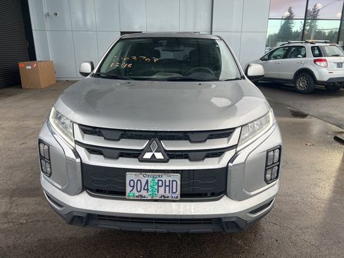 Used 2023 Mitsubishi Outlander Sport ES image 3