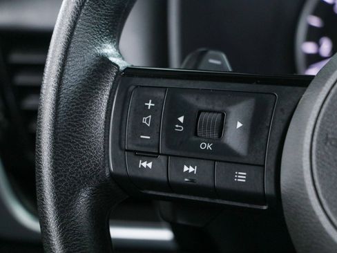 Used 2022 Nissan Rogue SV FWD image 10