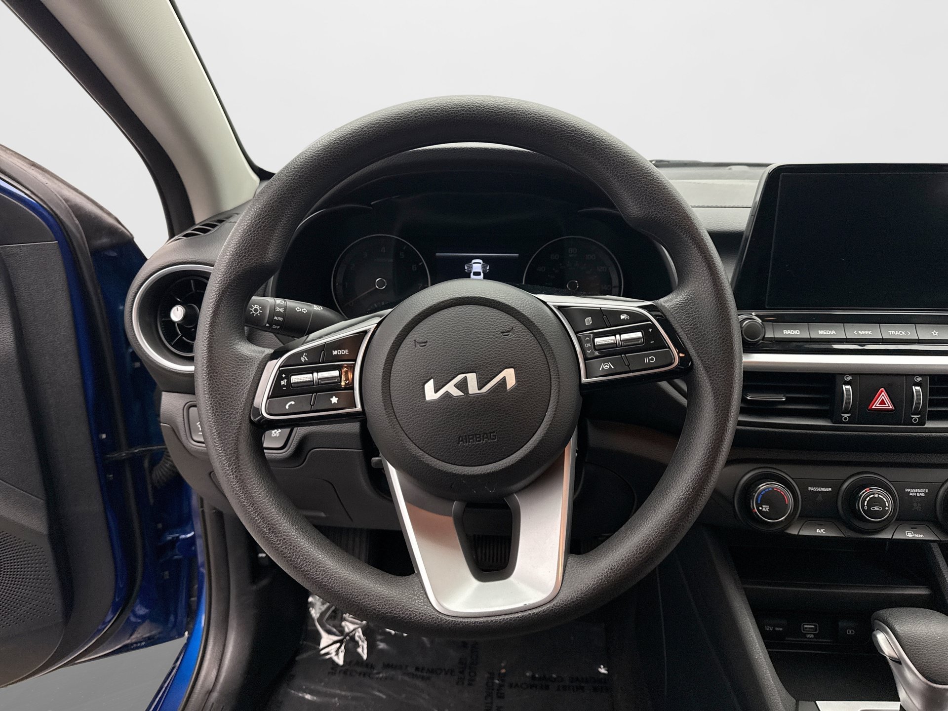 Used 2024 Kia Forte LXS FWD image 14
