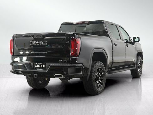 Used 2024 GMC Sierra 1500 AT4 w/ Technology Package AWD/4WD image 5