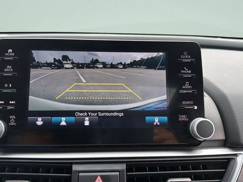Used 2020 Honda Accord EX image 13