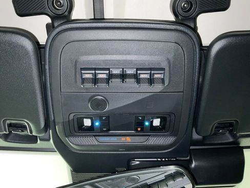 New 2026 Ford Bronco Badlands AWD/4WD image 21