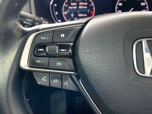 Used 2018 Honda Accord Touring image 23