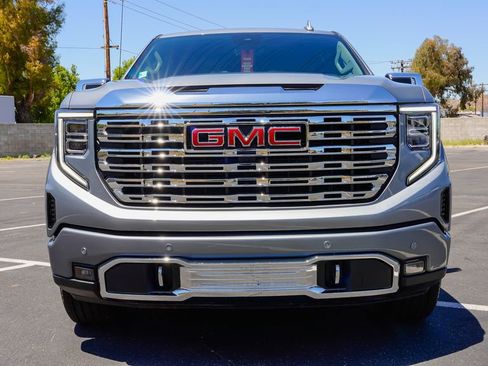 New 2026 GMC Sierra 1500 Denali w/ Denali Reserve Package AWD/4WD image 4