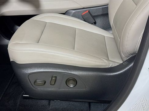 Certified 2026 GMC Acadia Elevation w/ Elevation Premium Package FWD image 18