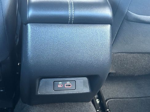 Used 2025 Nissan Altima 2.5 SV image 22