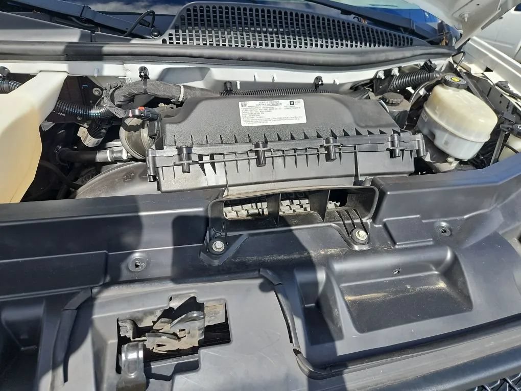 Used 2020 Chevrolet Express 3500 RWD image 18