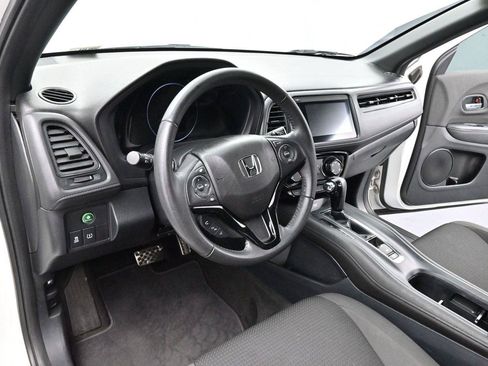 Used 2022 Honda HR-V Sport image 14