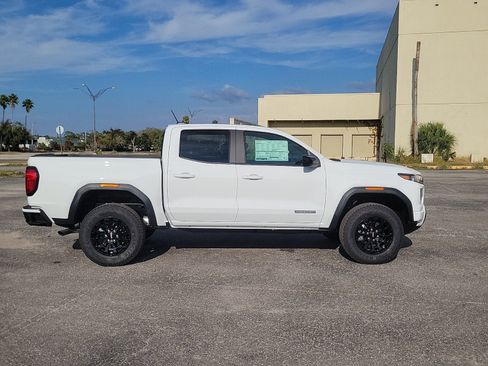 New 2026 GMC Canyon Elevation w/ Convenience Package image 4