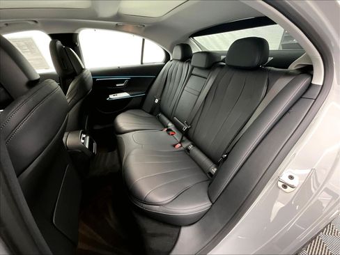 Used 2026 Mercedes-Benz E 350 Sedan image 18