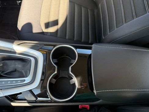 Used 2014 Ford Fusion SE FWD image 27