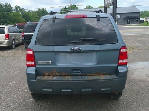 Used 2011 Ford Escape XLT w/ 202A Rapid Spec Order Code FWD image 8