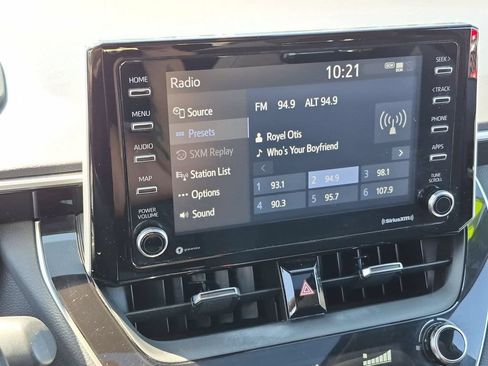 Used 2021 Toyota Corolla SE w/ SE Premium Package FWD image 13