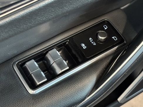 Used 2021 Jaguar F-PACE S image 18