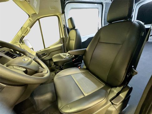 New 2025 Ford Transit 250 148 Medium Roof w/ Load Area Protection Package image 18