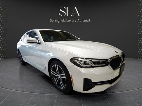 Used 2022 BMW 530i xDrive AWD/4WD image 1
