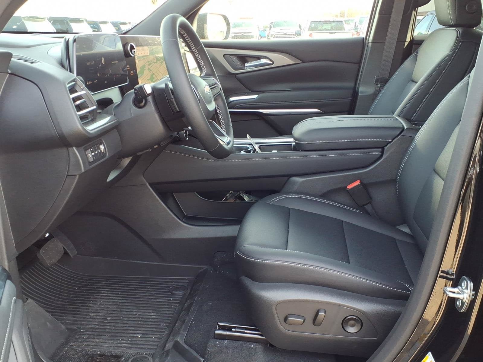 New 2027 Chevrolet Traverse LT AWD/4WD image 6