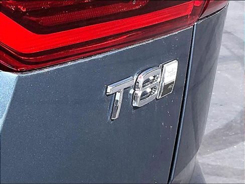 New 2026 Volvo XC60 T8 Ultra w/ Protection Package Premier image 26