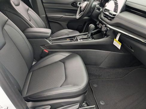 New 2026 Jeep Compass Latitude image 28