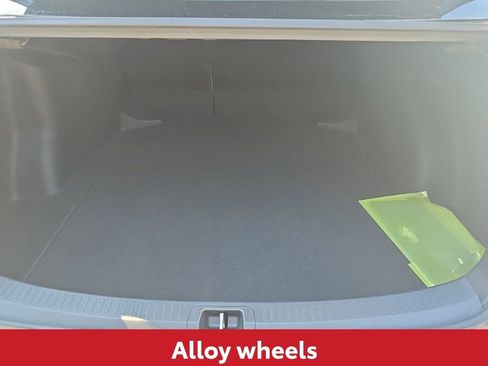 Used 2026 Toyota Corolla SE w/ SE Premium Package image 12