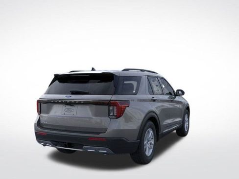 New 2025 Ford Explorer Active w/ Active Comfort Package image 11