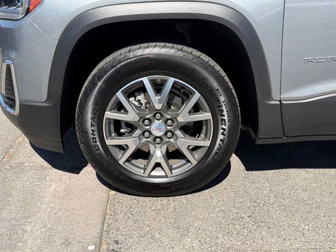 Used 2023 GMC Acadia SLE FWD image 35