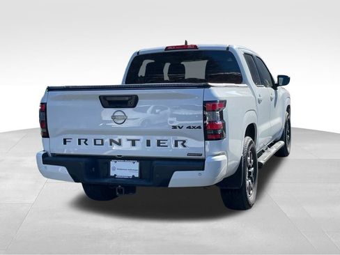 Used 2023 Nissan Frontier SV w/ Midnight Edition Package AWD/4WD image 4