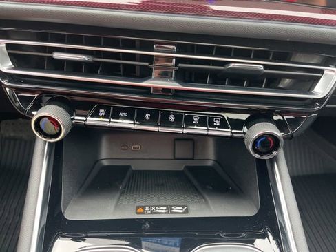 New 2026 Chevrolet Traverse RS w/ LPO, Floor Liner Package image 39