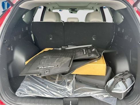 New 2026 Hyundai Tucson Limited image 13