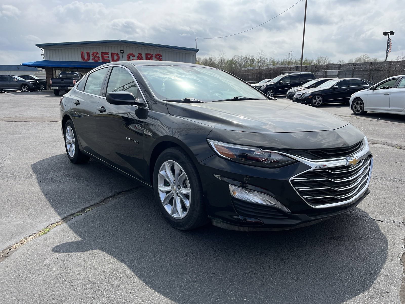 Used 2021 Chevrolet Malibu LT FWD image 7