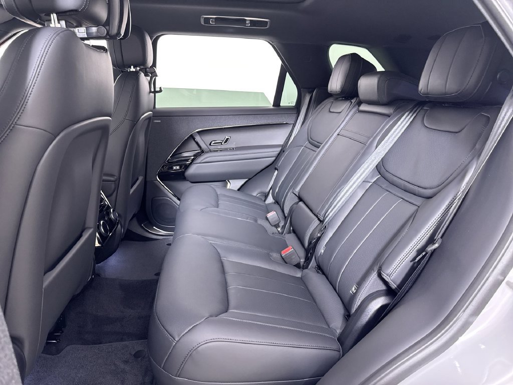 New 2027 Land Rover Range Rover Sport Dynamic SE AWD/4WD image 21