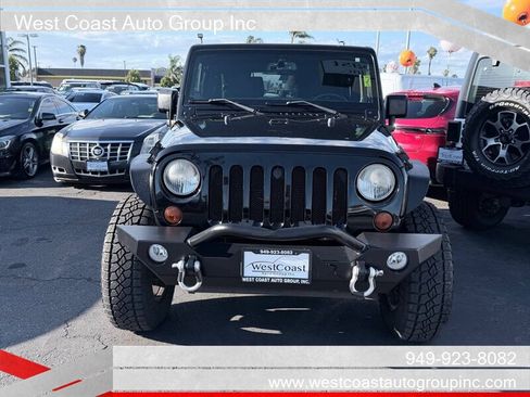 Used 2013 Jeep Wrangler Sport AWD/4WD image 16