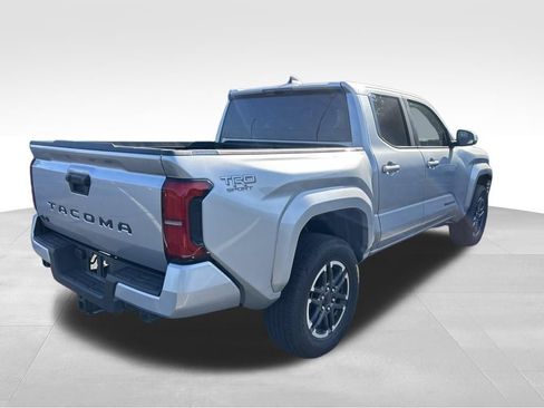 Used 2024 Toyota Tacoma TRD Sport AWD/4WD image 5