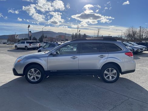 Used 2013 Subaru Outback 2.5i Premium w/ All-Weather Pkg image 37