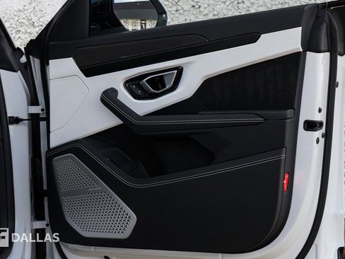 Used 2024 Lamborghini Urus S image 37